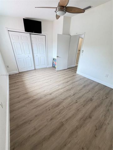 6926 NW 166th Terrace 1302, Miami Lakes, FL 33014