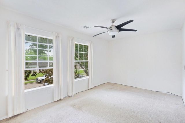 6223 Star Lake Drive, Houston, TX 77396
