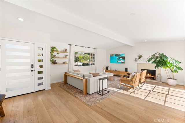1686 Longwood Avenue, Claremont, CA 91711
