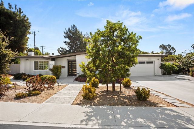 1686 Longwood Avenue, Claremont, CA 91711