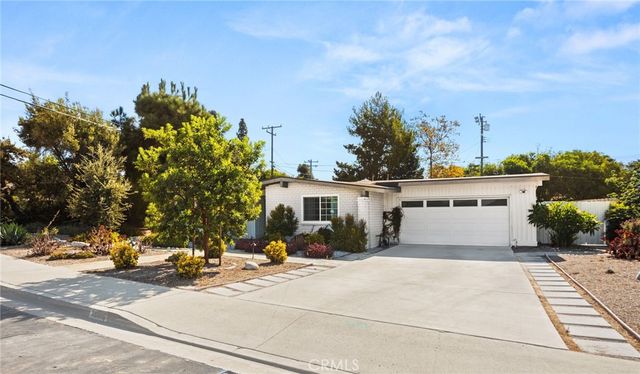 1686 Longwood Avenue, Claremont, CA 91711