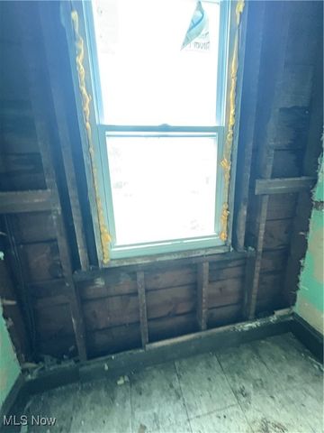 3291 E 145th Street, Cleveland, OH 44120