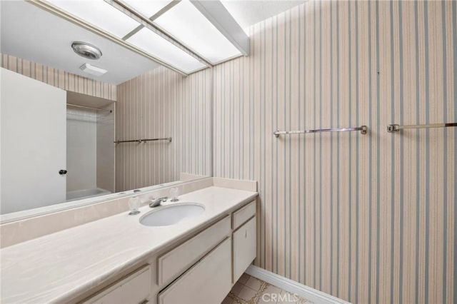 4210 Via Arbolada 220, Los Angeles, CA 90042