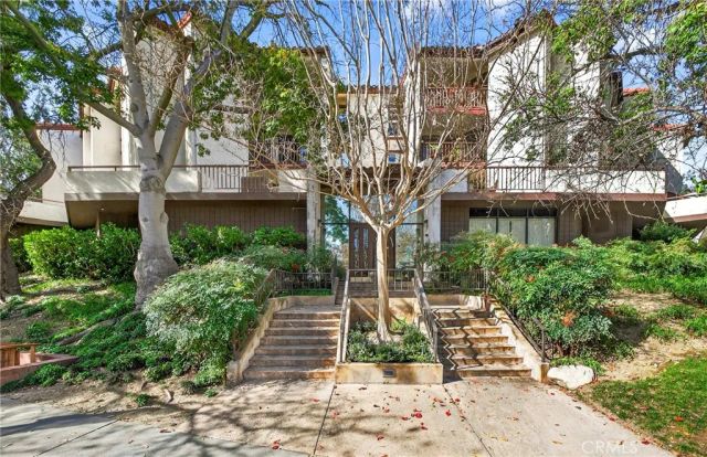 4210 Via Arbolada 220, Los Angeles, CA 90042