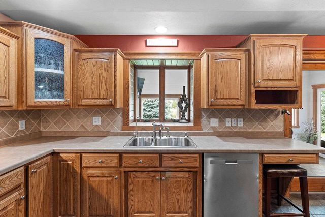 1901 SHERRY LANE, Kaukauna, WI 54130