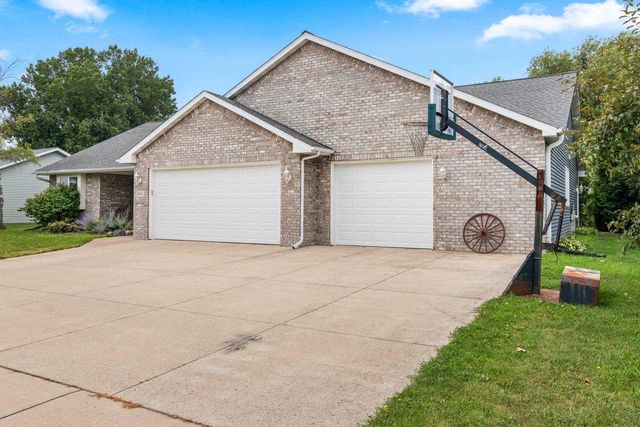 1901 SHERRY LANE, Kaukauna, WI 54130