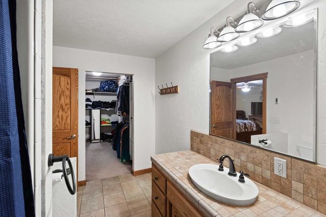 1901 SHERRY LANE, Kaukauna, WI 54130