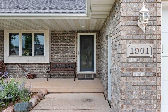 1901 SHERRY LANE, Kaukauna, WI 54130