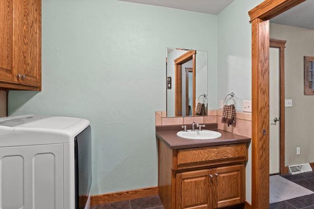 1901 SHERRY LANE, Kaukauna, WI 54130