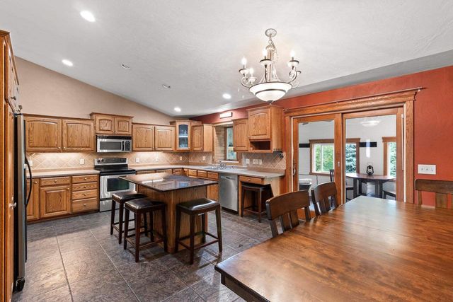 1901 SHERRY LANE, Kaukauna, WI 54130
