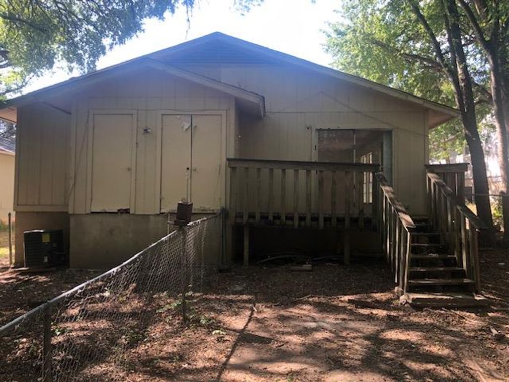404 W Dittmar RD, Austin, TX 78745