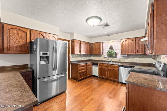 1950 Rosedale Drive, Las Cruces, NM 88005