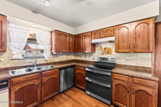 1950 Rosedale Drive, Las Cruces, NM 88005