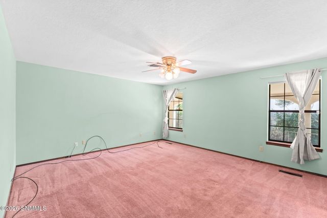 1950 Rosedale Drive, Las Cruces, NM 88005