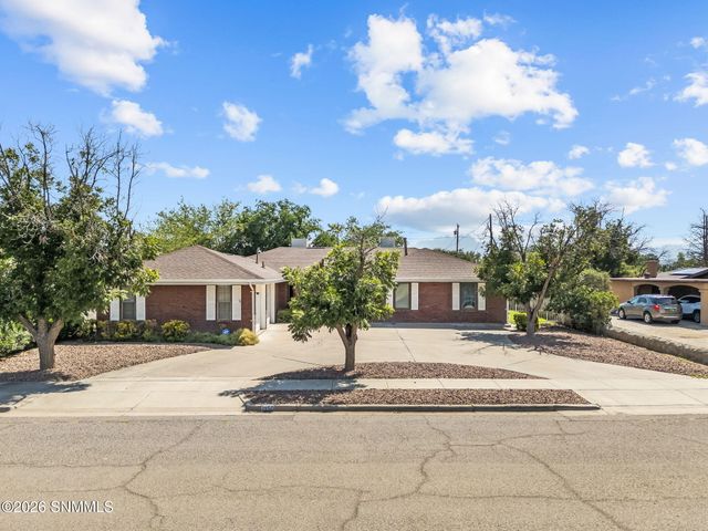 1950 Rosedale Drive, Las Cruces, NM 88005