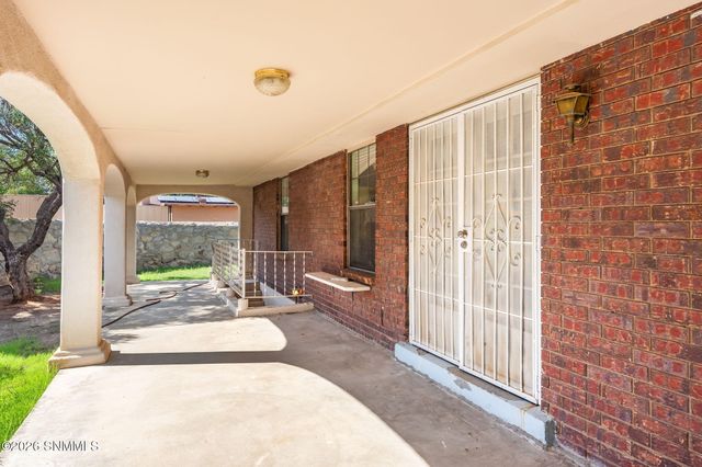 1950 Rosedale Drive, Las Cruces, NM 88005