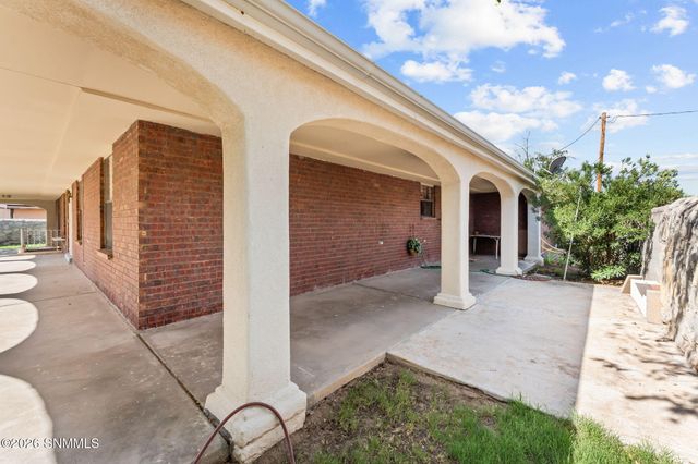 1950 Rosedale Drive, Las Cruces, NM 88005