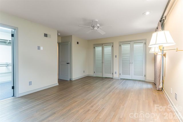 21 Pine Tree Circle, Asheville, NC 28804