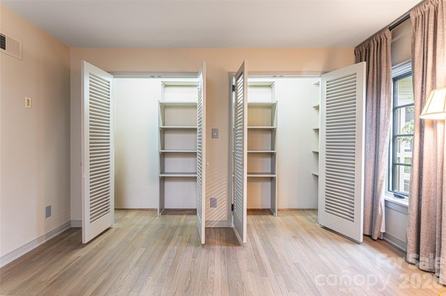 21 Pine Tree Circle, Asheville, NC 28804