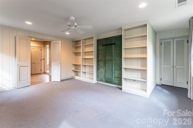 21 Pine Tree Circle, Asheville, NC 28804