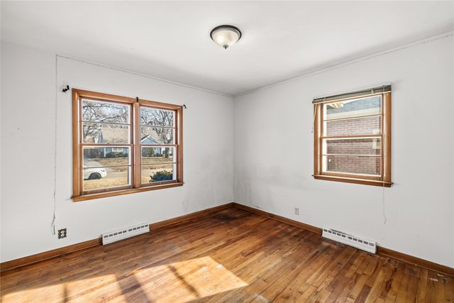 2814 48th Place, Des Moines, IA 50310