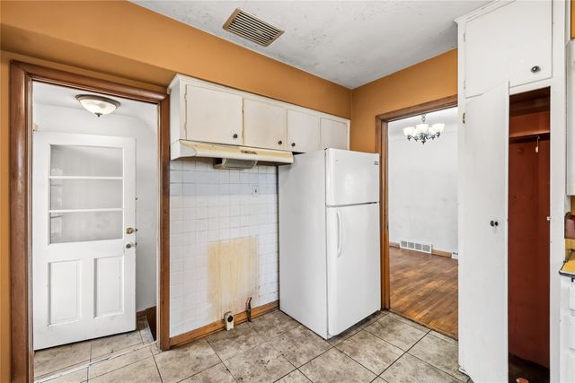 2814 48th Place, Des Moines, IA 50310