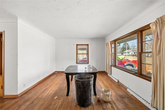 2814 48th Place, Des Moines, IA 50310