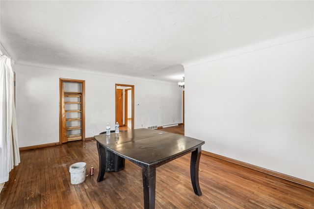 2814 48th Place, Des Moines, IA 50310