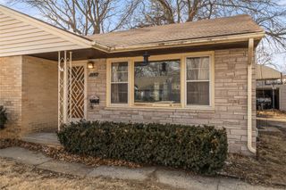 2814 48th Place, Des Moines, IA 50310