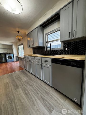 3110 86th Street Ct S, Lakewood, WA 98499