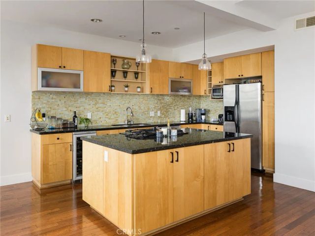 1225 E Grand Avenue B, El Segundo, CA 90245