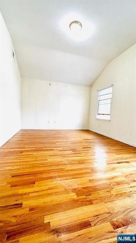38 Vroom Street, Jersey City, NJ 07306
