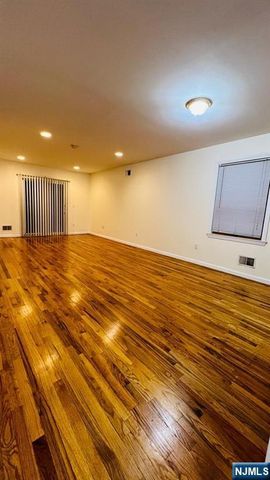 38 Vroom Street, Jersey City, NJ 07306