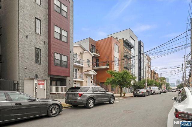 38 Vroom Street, Jersey City, NJ 07306