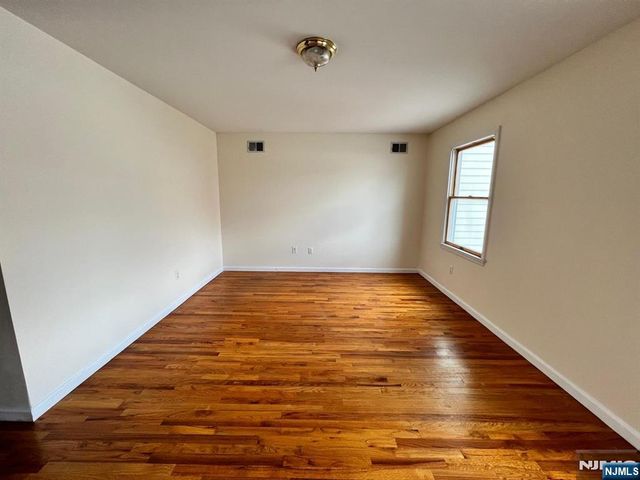 38 Vroom Street, Jersey City, NJ 07306