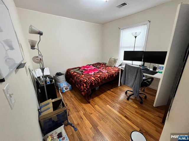 38 Vroom Street, Jersey City, NJ 07306