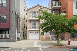 38 Vroom Street, Jersey City, NJ 07306
