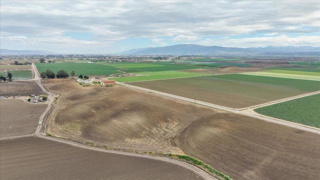 30 San Jon Road, Salinas, CA 93907