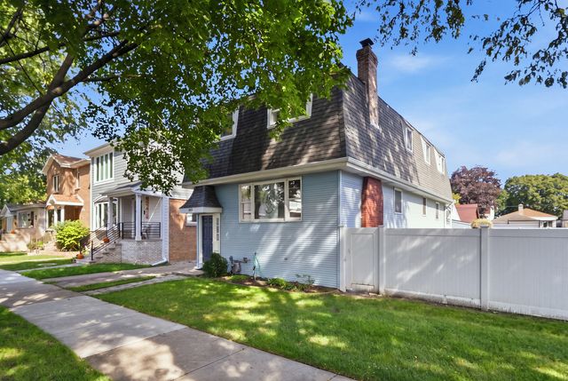 3831 N Octavia Avenue, Chicago, IL 60634