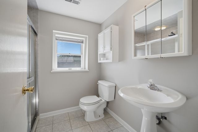3831 N Octavia Avenue, Chicago, IL 60634