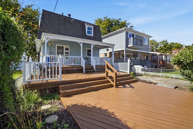 3831 N Octavia Avenue, Chicago, IL 60634