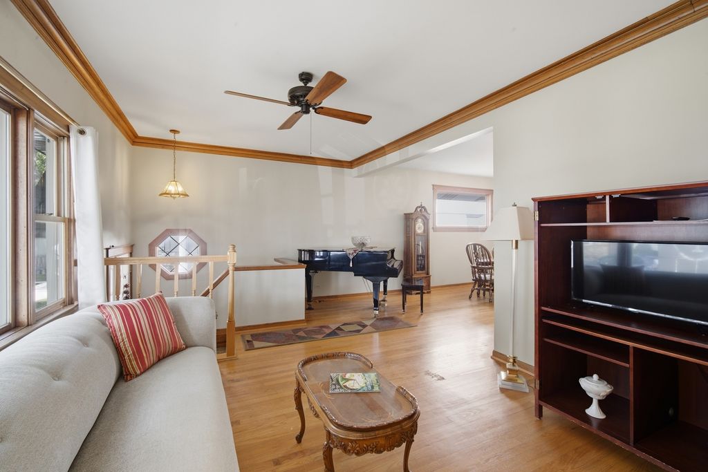 3831 N Octavia Avenue, Chicago, IL 60634 — photo 5