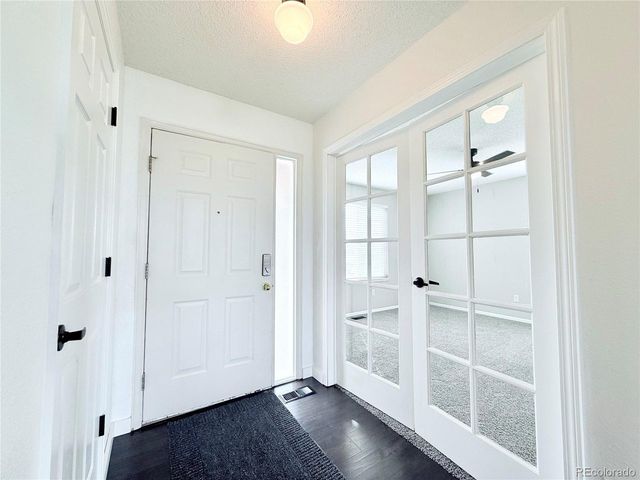 5910 S Valdai Way, Aurora, CO 80015