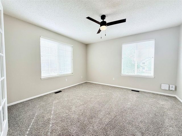 5910 S Valdai Way, Aurora, CO 80015