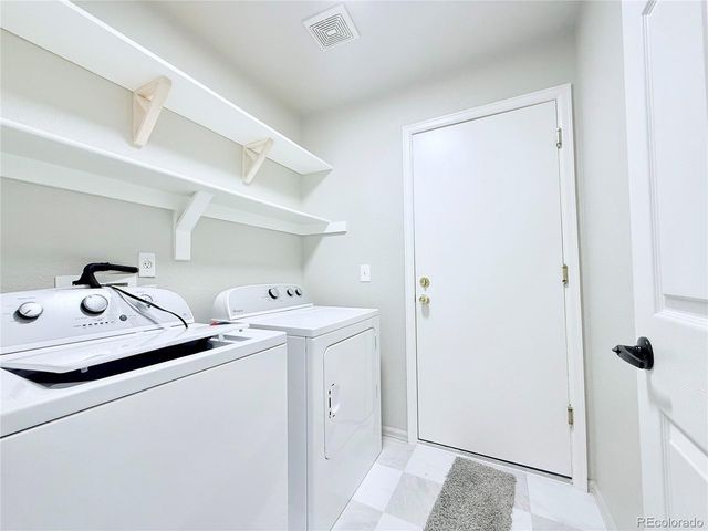 5910 S Valdai Way, Aurora, CO 80015