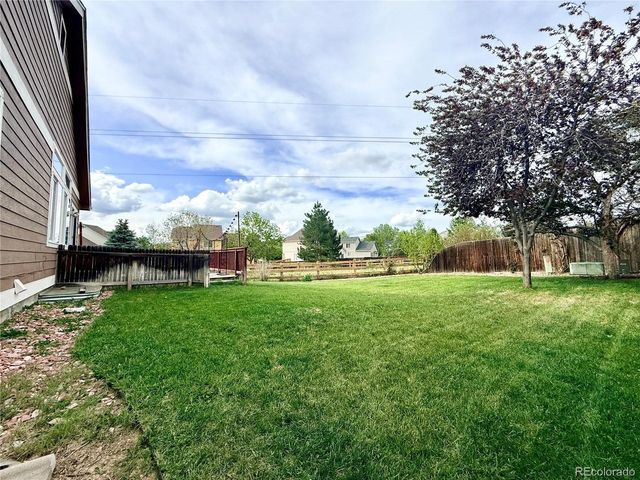 5910 S Valdai Way, Aurora, CO 80015
