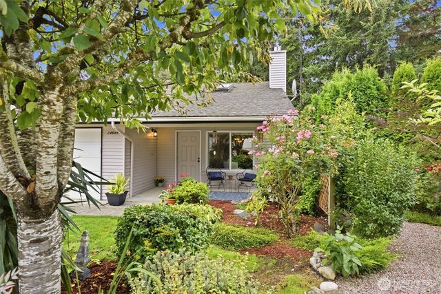24849 13th Avenue S, Des Moines, WA 98198
