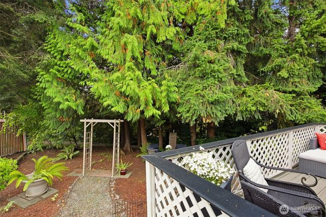 24849 13th Avenue S, Des Moines, WA 98198