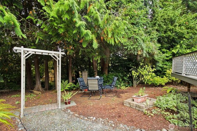 24849 13th Avenue S, Des Moines, WA 98198