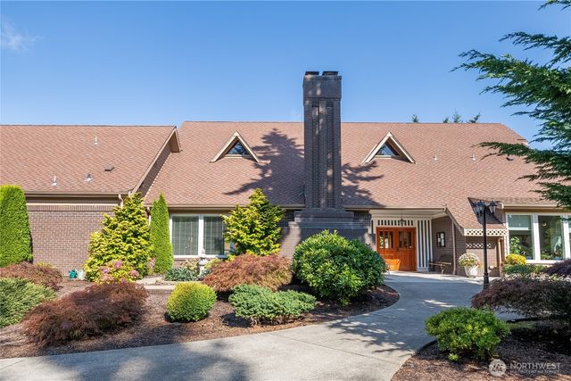 24849 13th Avenue S, Des Moines, WA 98198